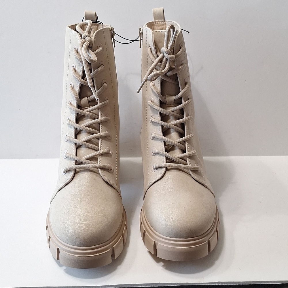 Maurices "NEW" Y2K Faux Suede Retro Chunky Heel Platform Lug Sole Boots Size 11 - Picture 4 of 10